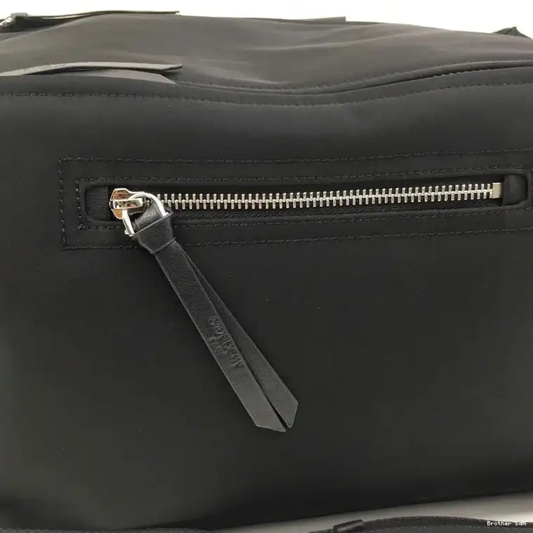 Brother Sam Yupoo Givenchy 20GV11179 Bag 0804